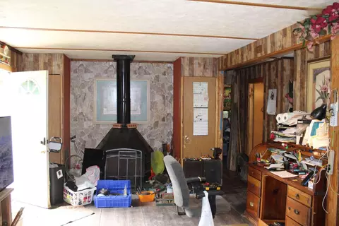 Living - 185 Lakeview Dr, Forsyth, MO 65653 photo 4 of 4