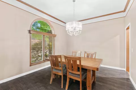 Dining - 2249 E Cragmont St, Springfield, MO 65804 photo 2 of 2