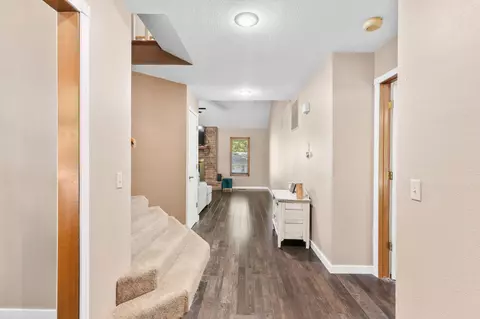 Entry Way - 2249 E Cragmont St, Springfield, MO 65804 photo 1 of 3