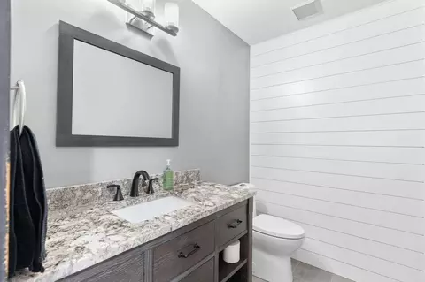 Bath - 2249 E Cragmont St, Springfield, MO 65804 photo 1 of 5