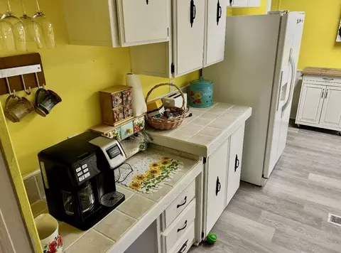 Kitchen - 67 Mimosa Ln, Branson, MO 65616 photo 1 of 3