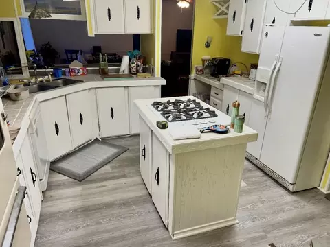 Kitchen - 67 Mimosa Ln, Branson, MO 65616 photo 2 of 3