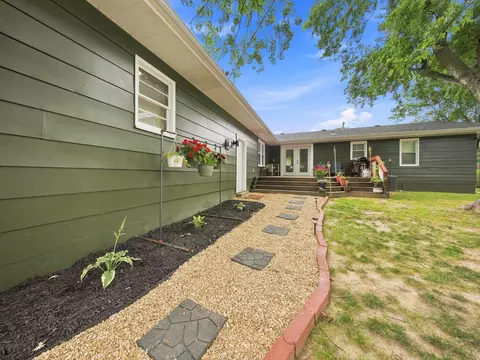 Exterior - 105 E Meadowbrook Ave, Clever, MO 65631 photo 6 of 17
