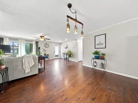 Living - 105 E Meadowbrook Ave, Clever, MO 65631 photo 3 of 6