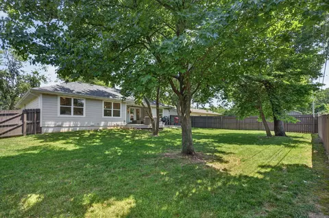 Exterior - 2924 E Portland St, Springfield, MO 65804 photo 12 of 12