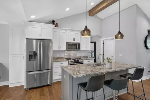 Kitchen - 2924 E Portland St, Springfield, MO 65804 photo 2 of 2