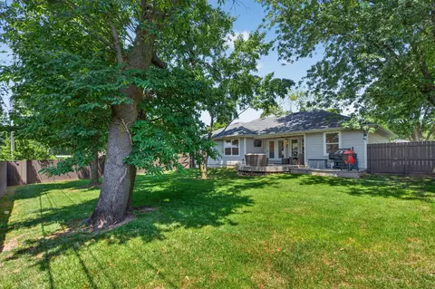Exterior - 2924 E Portland St, Springfield, MO 65804 photo 11 of 12