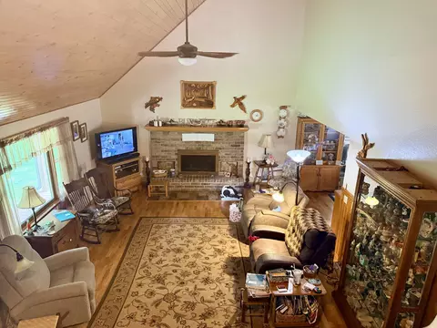 Living - 34 E Dade 86, Greenfield, MO 65661 photo 3 of 3
