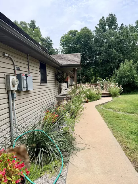 Exterior - 34 E Dade 86, Greenfield, MO 65661 photo 17 of 26