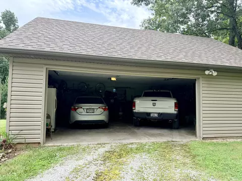 Exterior - 34 E Dade 86, Greenfield, MO 65661 photo 12 of 26