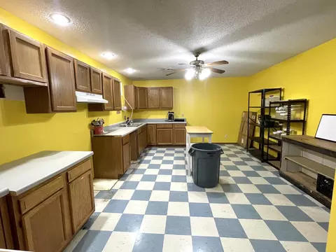 707 S Hemphill St, Crane, MO 65633 photo 25
