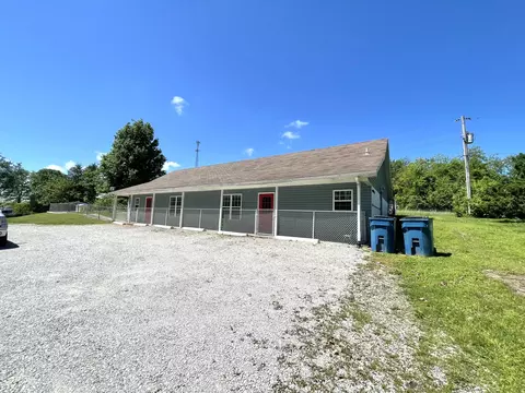 707 S Hemphill St, Crane, MO 65633 photo 3