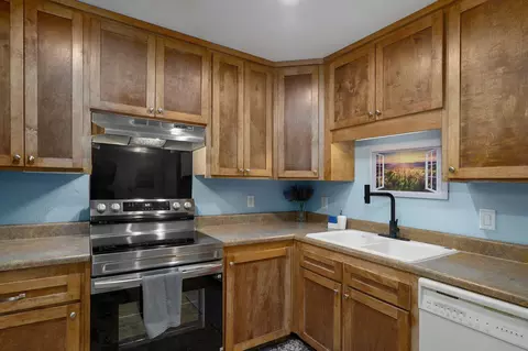 410 Schulz Ave, Monett, MO 65708 photo 9