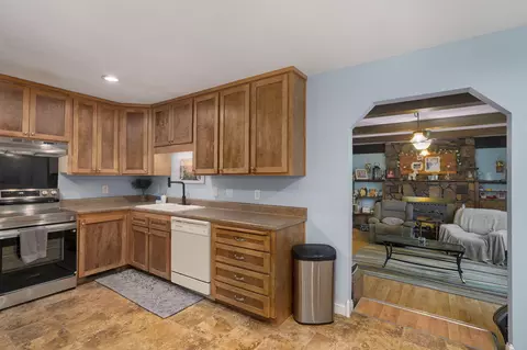 410 Schulz Ave, Monett, MO 65708 photo 8