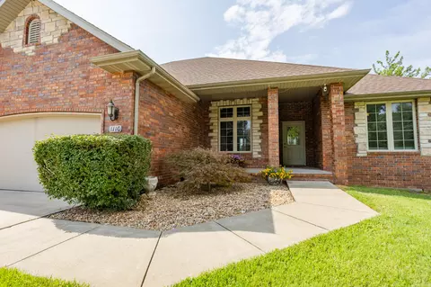 Exterior - 1110 E Charles St, Republic, MO 65738 photo 2 of 7