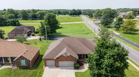 View/Area - 1110 E Charles St, Republic, MO 65738 photo 6 of 9