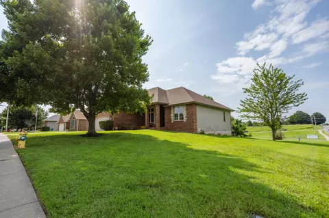 Exterior - 1110 E Charles St, Republic, MO 65738 photo 7 of 7