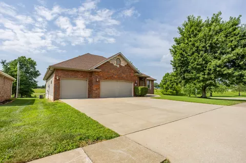 Exterior - 1110 E Charles St, Republic, MO 65738 photo 6 of 7