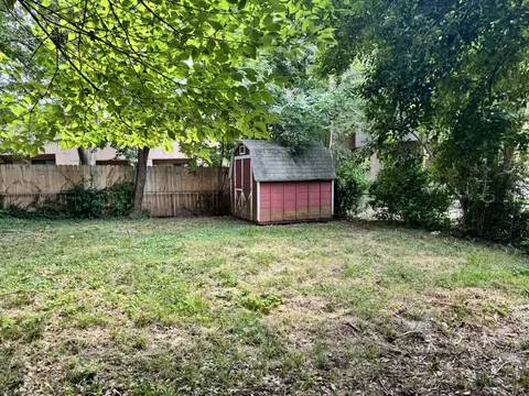 Exterior - 2239 S Pickwick Ave, Springfield, MO 65804 photo 6 of 6