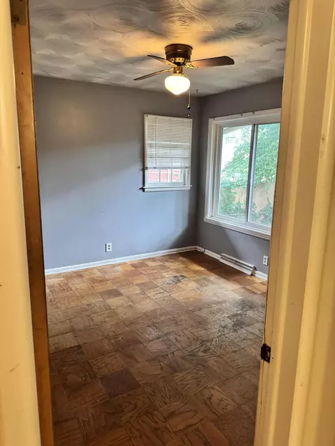 Bedroom - 2239 S Pickwick Ave, Springfield, MO 65804 photo 5 of 8