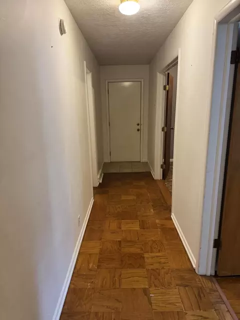 Entry Way - 2239 S Pickwick Ave, Springfield, MO 65804 photo 3 of 3