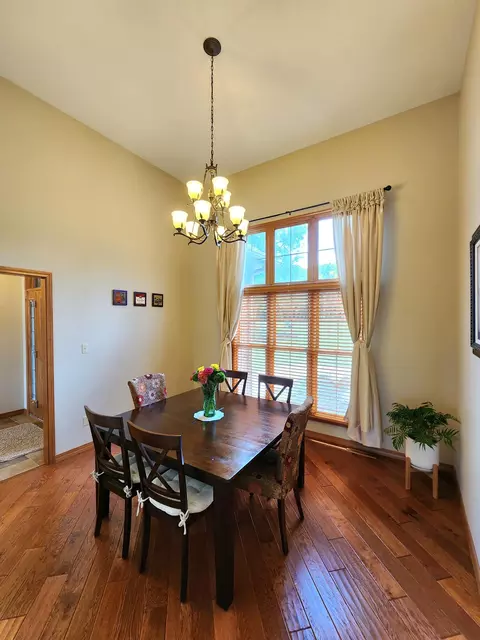 Dining - 231 Kingsgate Rd, Lampe, MO 65681 photo 4 of 4