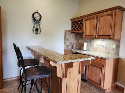 Kitchen - 231 Kingsgate Rd, Lampe, MO 65681 photo 11 of 12