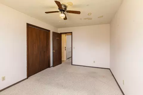 Bedroom - 919 W Morningside St, Springfield, MO 65807 photo 2 of 6