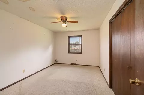 Bedroom - 919 W Morningside St, Springfield, MO 65807 photo 1 of 6