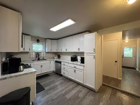Kitchen - 519 Spruce St, Thayer, MO 65791 photo 1 of 4