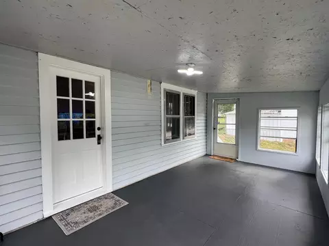 Exterior - 519 Spruce St, Thayer, MO 65791 photo 5 of 10