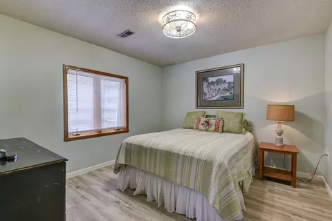 Bedroom - 22204 Farm Road 1247, Shell Knob, MO 65747 photo 6 of 7