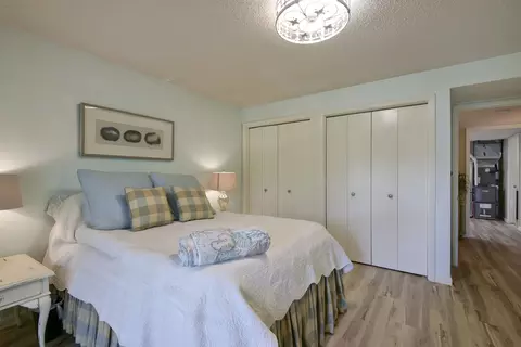 Bedroom - 22204 Farm Road 1247, Shell Knob, MO 65747 photo 5 of 7