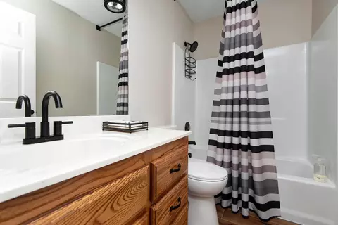 Bath - 310 N 37th St, Nixa, MO 65714 photo 3 of 3