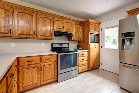 Kitchen - 310 N 37th St, Nixa, MO 65714 photo 3 of 5