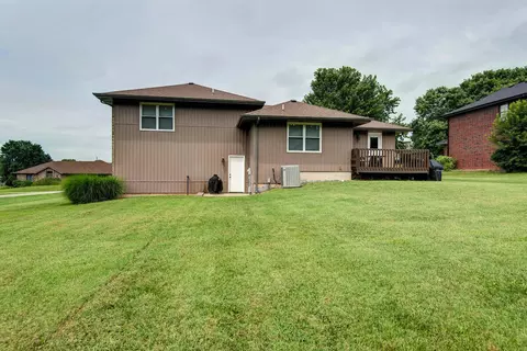 Exterior - 310 N 37th St, Nixa, MO 65714 photo 5 of 6