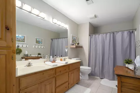 Bath - 2361 S Celebration Ave, Springfield, MO 65809 photo 3 of 7