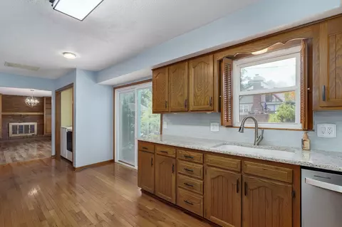 Kitchen - 4349 S Cardinal Pl, Springfield, MO 65804 photo 3 of 3