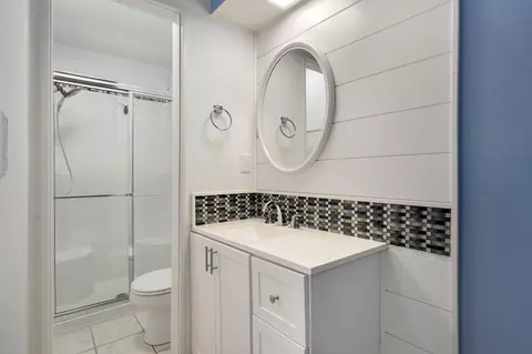 Bath - 4349 S Cardinal Pl, Springfield, MO 65804 photo 2 of 3