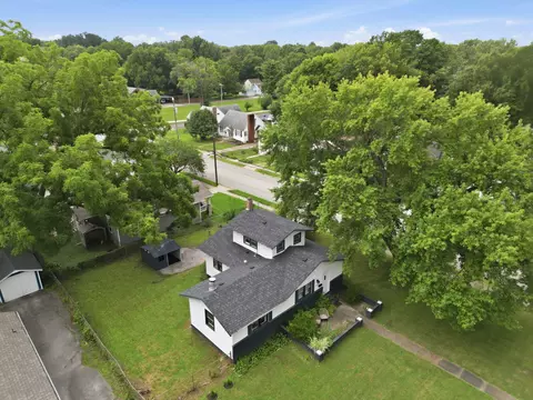 View/Area - 600 E Cozy St, Springfield, MO 65807 photo 1 of 4