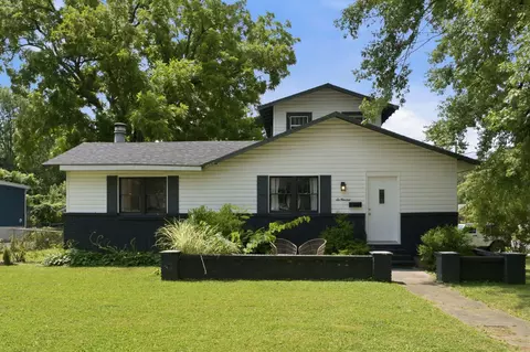 Exterior - 600 E Cozy St, Springfield, MO 65807 photo 3 of 10