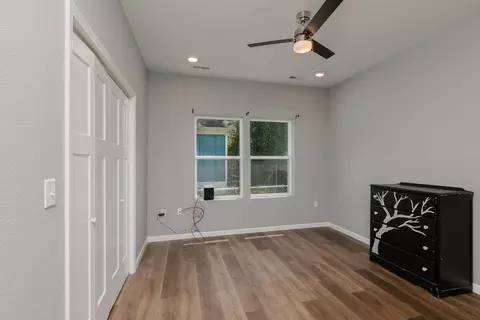 Bedroom - 2620 W Calhoun St, Springfield, MO 65802 photo 2 of 3