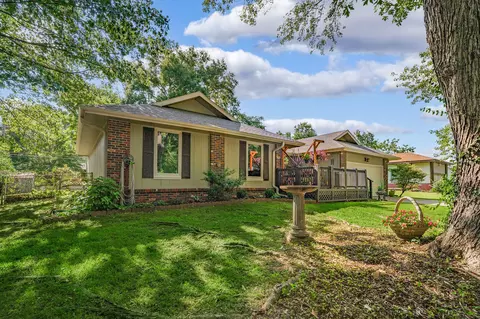 Exterior - 4709 S Deborah Rd, Springfield, MO 65810 photo 2 of 15