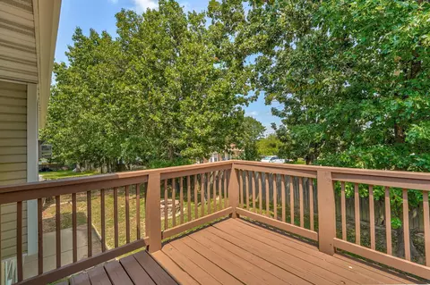 Exterior - 208 Spruce Ave, Clever, MO 65631 photo 8 of 9