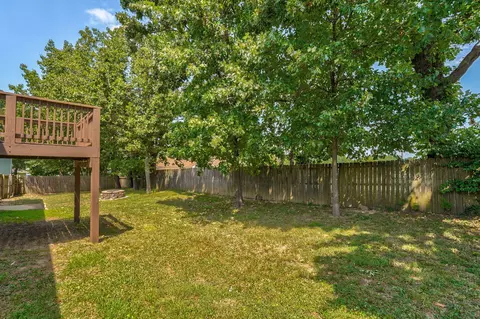 Exterior - 208 Spruce Ave, Clever, MO 65631 photo 7 of 9