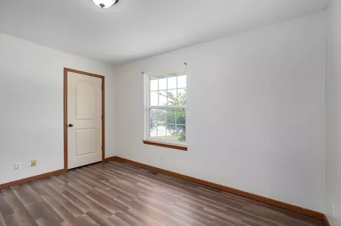 Bedroom - 208 Spruce Ave, Clever, MO 65631 photo 2 of 4