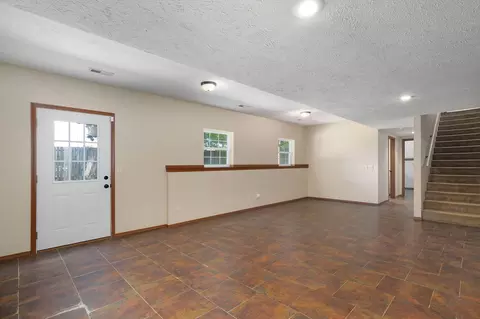 Living - 208 Spruce Ave, Clever, MO 65631 photo 4 of 5