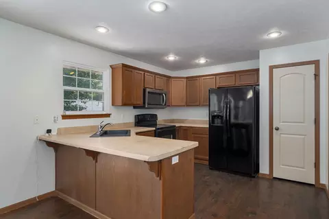 Kitchen - 208 Spruce Ave, Clever, MO 65631 photo 1 of 2