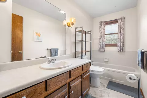 Bath - 111 Bobcat Ct, Forsyth, MO 65653 photo 4 of 4