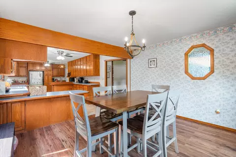 Dining - 111 Bobcat Ct, Forsyth, MO 65653 photo 2 of 3